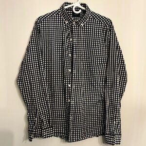 Men’s 7Diamonds dress shirt. Navy and white plaid.